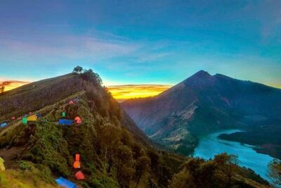 Rinjani Trekking 2D1N Senaru crater rim - Day 1 Walk: Registration, Tropical Forest, and the Two Big Breaks