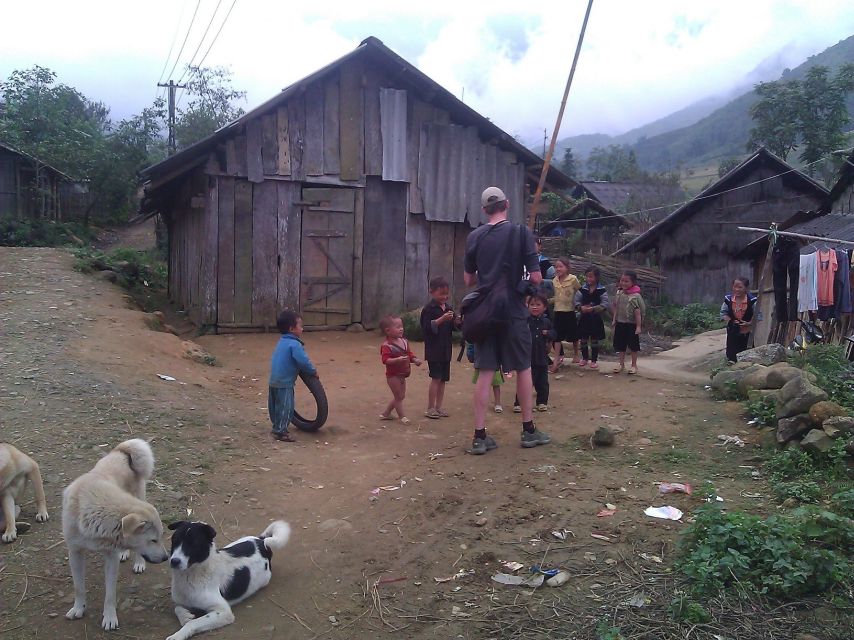 Sa Pa: 6-Hours Muong Hoa Valley Trek with Local Ethnic guide - Lunch time: expect local food, and plan to pay