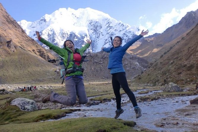 Salkantay 5-Day Trek To Machu Picchu - Salkantay to Machu Picchu: peaks, pass, then hot jungle
