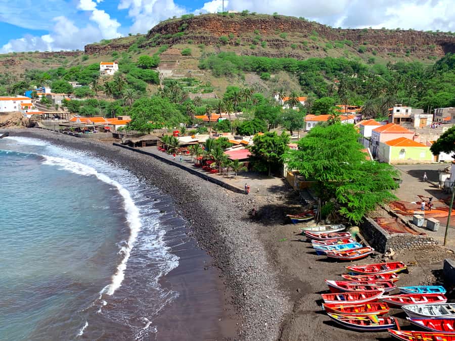 Santiago: Calabaceira Valley Trek & Visit to Cidade Velha - Cidade Velha UNESCO: convents, churches, and the sea-facing rhythm of old streets