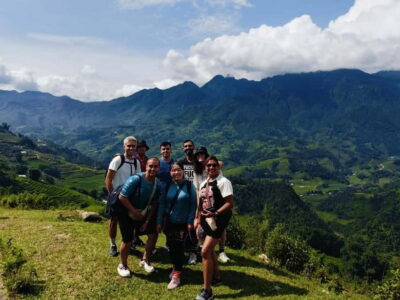 Sapa 1 Day Long Trek: Trek to Hau Thao and Sa Seng Villages - The morning start: Pickup, uphill to Sa Seng, and Mount Fansipan in the distance
