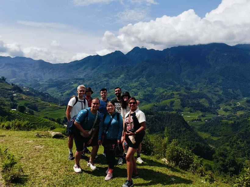Sapa 1 Day Long Trek: Trek to Hau Thao and Sa Seng Villages - The morning start: Pickup, uphill to Sa Seng, and Mount Fansipan in the distance