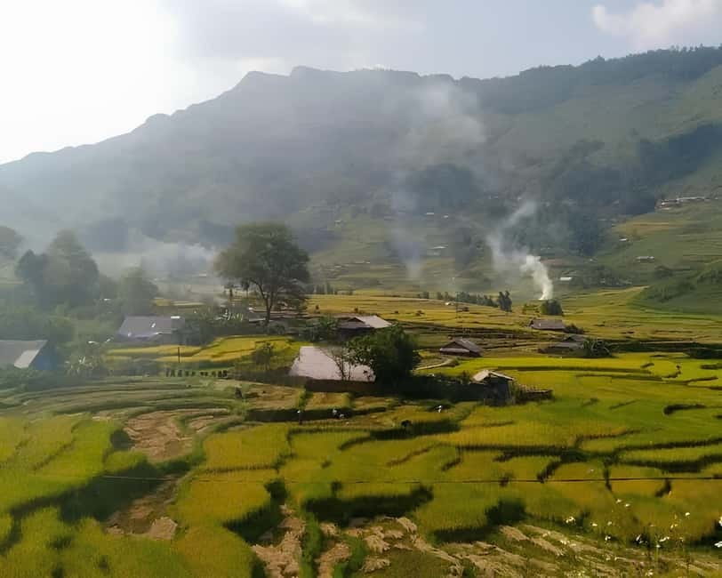 SAPA 1 DAY - Mountain Views And Villages Trek - Long Trek - Hau Thao village: daily work, Hmong marriage traditions, and house-building