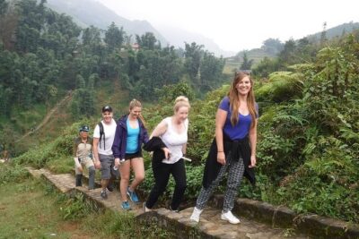 Sapa 2 Days Trek with 1 Night Homestay - Day 2: Ta Van Village and Giang Ta Chai, with Su Pan and back to Sapa