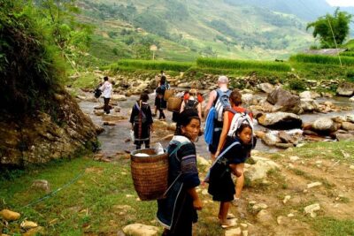 Sapa 2D1N Trekking to Giang Ta Chai Village from Hanoi by Bus - Day 1 Ta Van to Lao Chai: terraces, Muong Hoa Stream, and Black Hmong village views