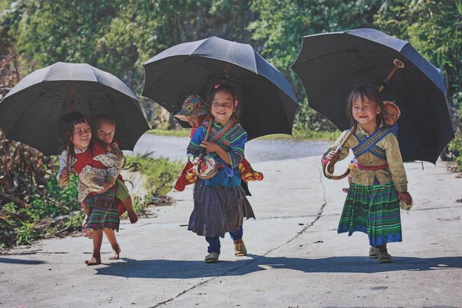 Sapa Easy Trekking Villages 2 days, 1 night: Meals, Local guide, 3 star hotels - Day 1: Cat Cat Village, Afternoon Departure, and a Short Downhill Start