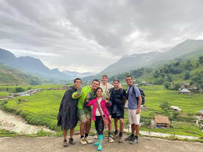 Sapa: Full-Day Trekking Tour to Lao Chai and Ta Van Village - Return to Sapa Town: how to keep the day from feeling rushed