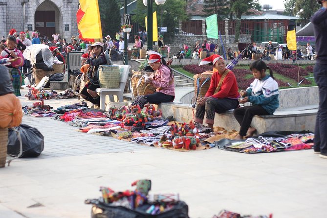 Sapa Hard Trekking villages 2D/1N: Homestay, Meals, English speaking guide - English-speaking guides and the small-group pace that makes it work