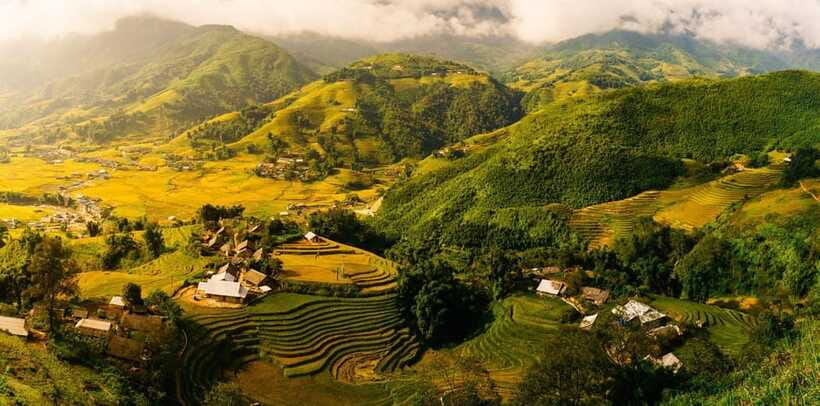Sapa: Muong Hoa Mountain Views and Villages Trek with Lunch - Lunch at a local family restaurant: included, simple, and useful