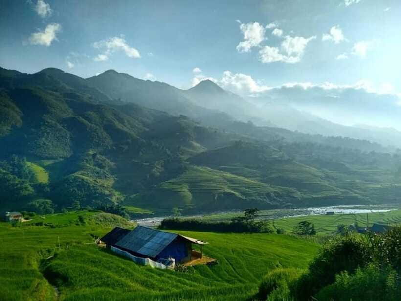 Sapa: Muong Hoa Mountain Views and Villages Trek with Lunch - Hau Thao Village: daily work, rice fields, and Hmong marriage traditions