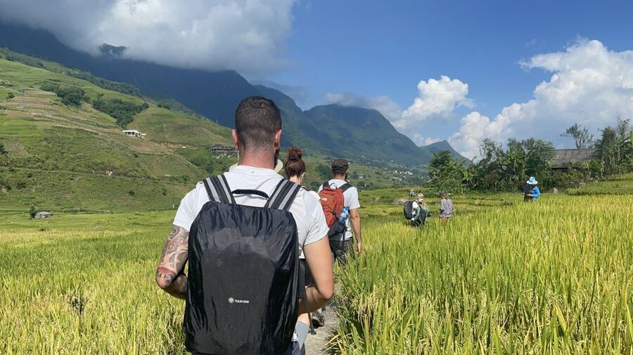 Sapa: Private The Most Beautiful Terraced Fields Trekking - The one thing to prepare for: village selling pressure