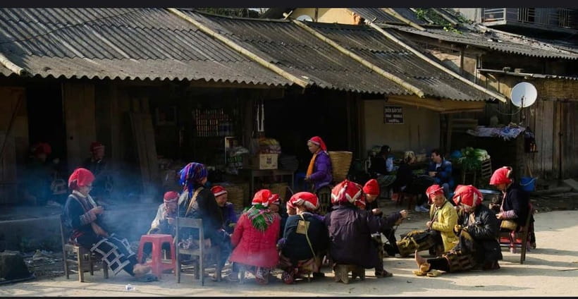 Sapa: Ta Phin Village Trek & Red Dao Herbal Bath - Meeting at Nhà Thờ Đá Sapa: starting your rural Sapa day the right way