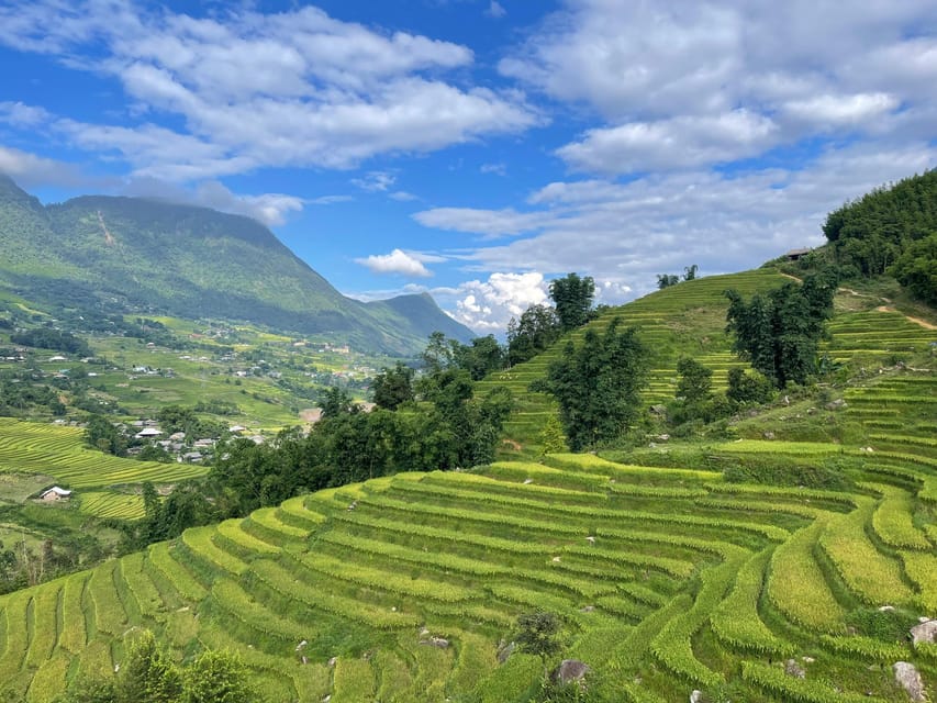Sapa: Trekking Sapa One Day With Group Tour - Meeting guides like May, Du, Chi, Zu, and more