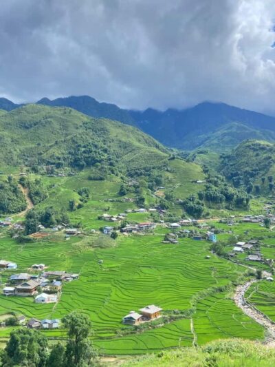 Sapa: Y Linh Ho - Lao Chai, and Ta Van Trekking Day Tour - Y Linh Ho Village: Black Hmong Life Through Weaving and Daily Routine