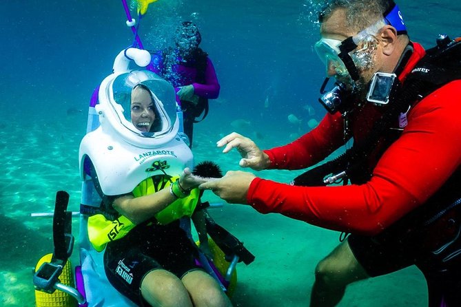 Sea Trek and Diving for handicaped people - Sea Trek for non divers: confidence comes from support