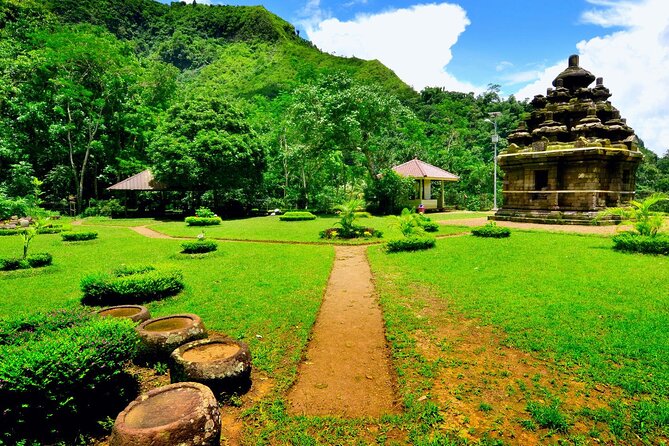 Selogriyo Temple and Trekking Java Rice Terraces, hidden waterfall -Nature Java - Morning start: How the rice-terrace walk feels in real life