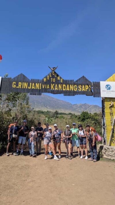 Sembalun/Senaru: Mt. Rinjani Summit 2-Day Trekking Tour - Day 1 From Pickup to Crater Rim: Building Height and Big Views