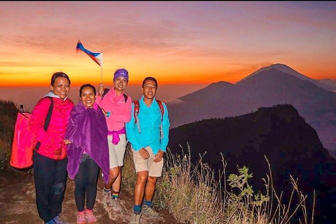 Sharing Batur Volcano Sunrise Trekking and Breakfast - Summit breakfast and snacks: fueling for the sunrise moment