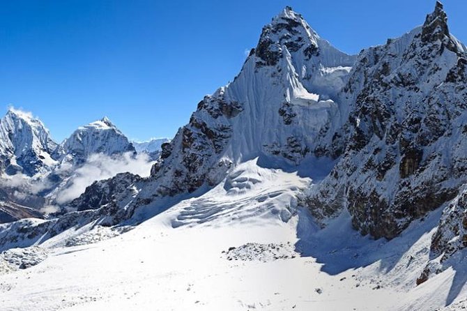 Shortest Everest Base Camp Trek 11 Days - Meals and comfort: included food plus smart budgeting