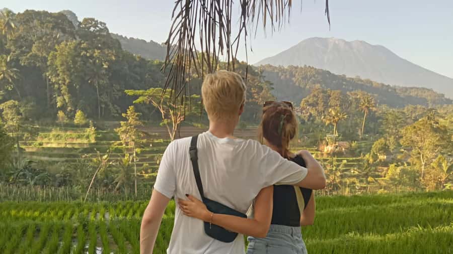 Sidemen Trekking: A Walk from Different Perspective - Dukuh village lanes and Babakan Dukuh rice terrace viewpoints
