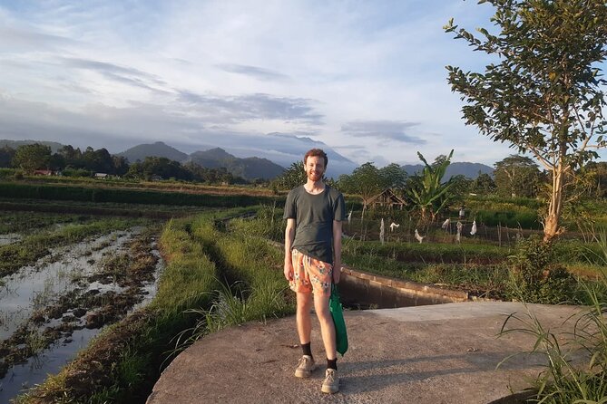 Sidemen Trekking Through Rice Terraces and Villages - Temples, farmers, and Mount Agung views: what you’ll notice as you walk