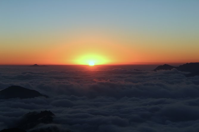 Singalila Ridge Trek from Darjeeling - 6 Days - Why this trek works: ridge walking with the big-peak payoff