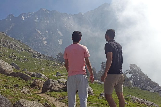 Snowline Trek - Day 1: Meeting in McLeod Ganj, then climbing 4–6 hours to Snowline