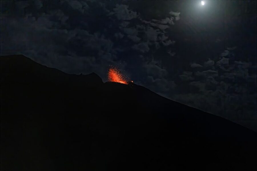 Stromboli: Sunset Trekking at Sciara del Fuoco - Why Sciara del Fuoco is the best sunset volcano show