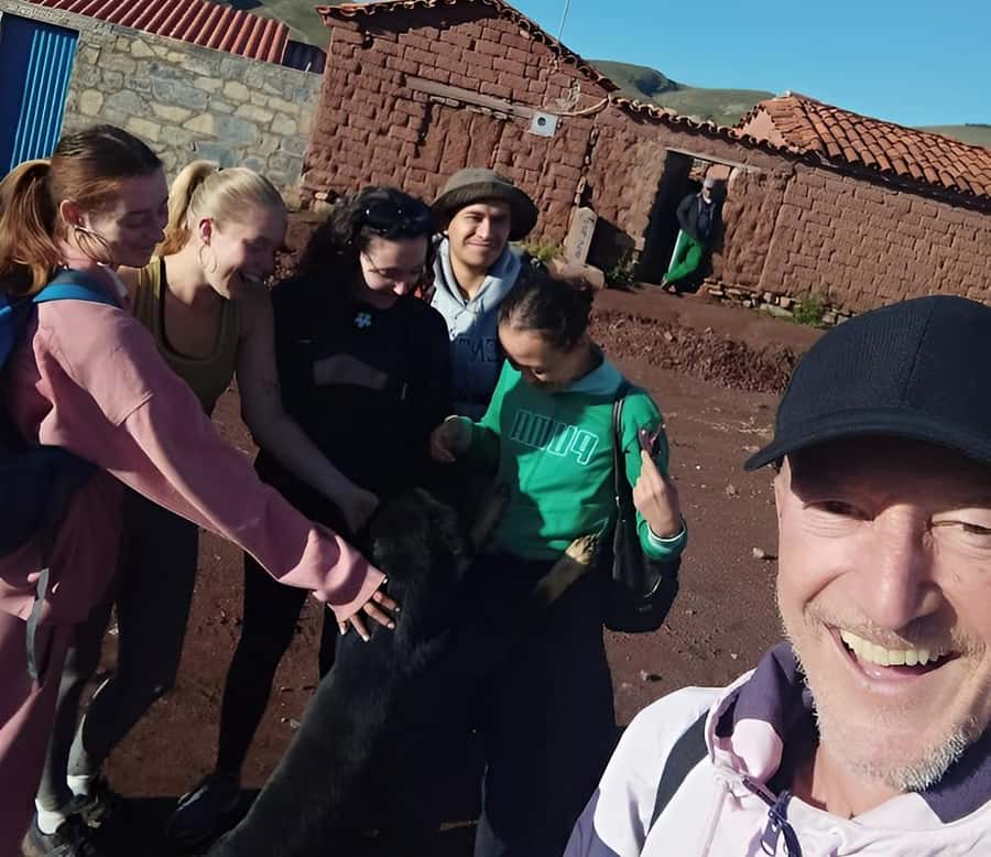 Sucre: 1-Day Trek in the Crater of Maragua and Inca Trails - Huellas de Dinosaurios: footprints that actually change your sense of time
