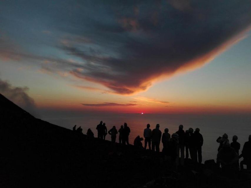 Sunset Trekking on vulcano Stromboli - Duration, difficulty, and what 5 hours means in real life