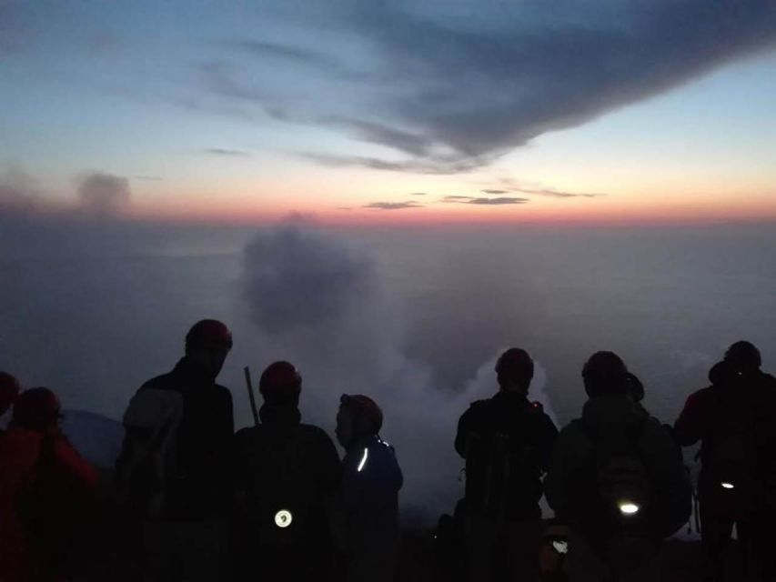 Sunset Trekking on vulcano Stromboli - What to bring (and what to skip) for a safer sunset
