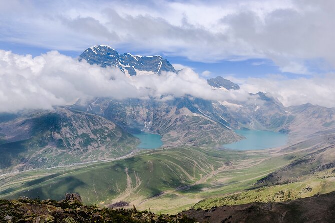 The Best Monsoon Trek: Kashmir Great Lakes - Kashmir Great Lakes in Monsoon Time: How Your Dates Really Change the Trek