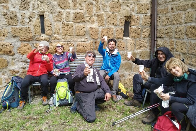 Tomb Hunting and Trekking Adventure in Sovana - Optional Wine Tasting: When It’s Worth Adding the 15 Euros