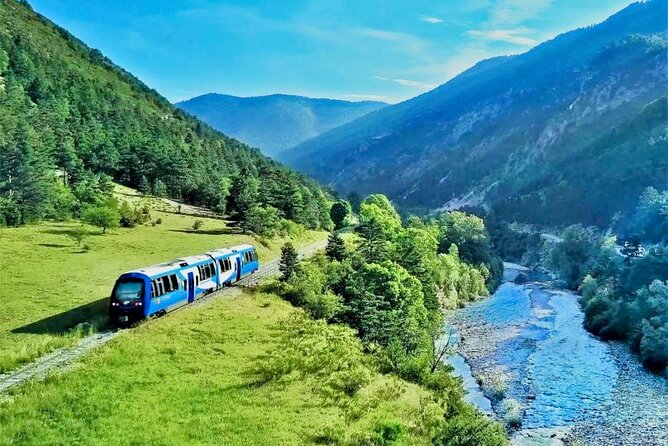Tour with the Mountain Train, Trek to Mystic Forest and Castle - The little train on the Var: why this start is worth it