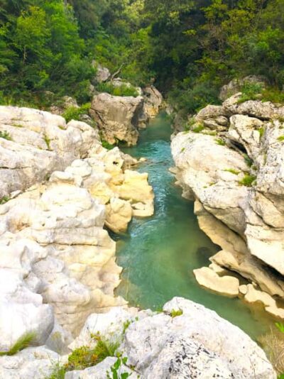 Trek at Acherontas river the gate of the underworld - Glyki start and the climb to Scala Tzavelaina