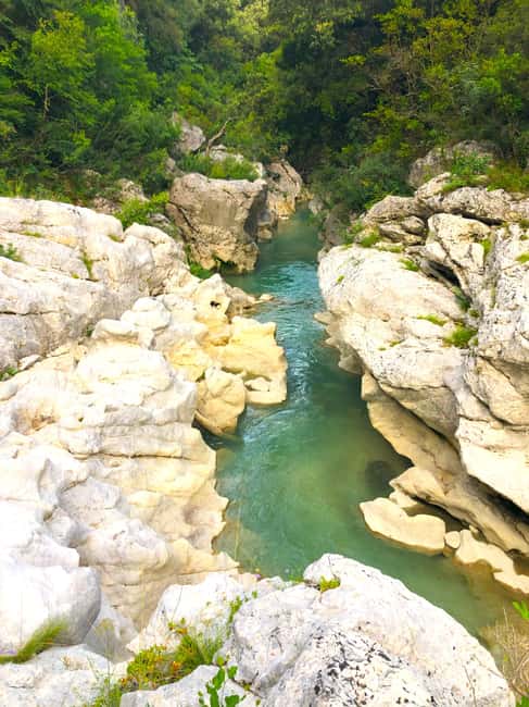 Trek at Acherontas river the gate of the underworld - Glyki start and the climb to Scala Tzavelaina