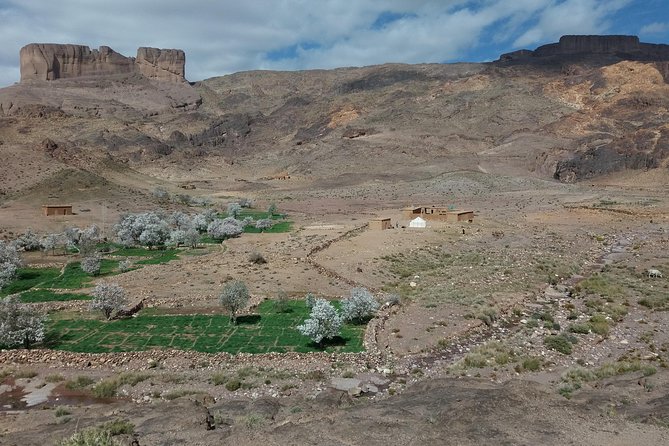Trek Jebel Saghro Morocco 8 Days - Crossing into the south: Dades Gorges via Tizi-n-Tichka (2260m)