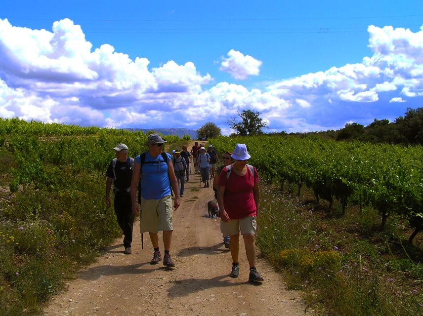 Trek & Wine in Priorat - Getting there the easy way: train first, pickup second