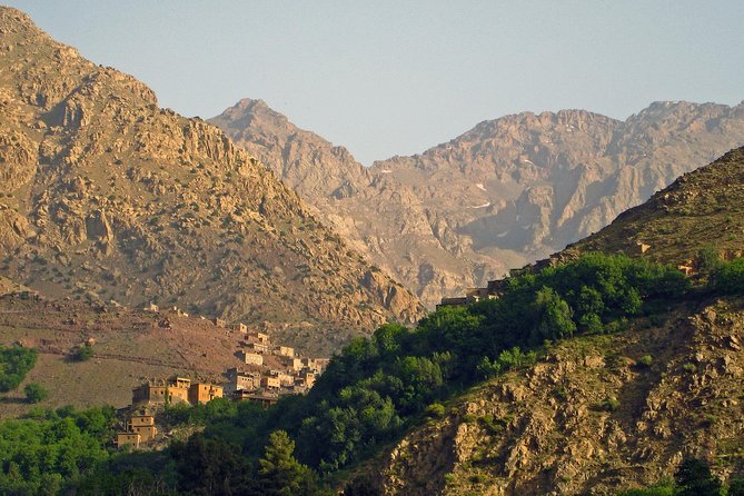 Trekking and Hiking in Morocco 2 Day trek in Atlas Mountains Berber villages - Day 2: Tizi Oussem to Id Issa, then up to Tizi Oudid