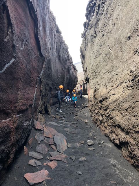 Trekking at 3000 meters on Etna - Lunar paths to Belvedere: seeing the Valle del Bove caldera
