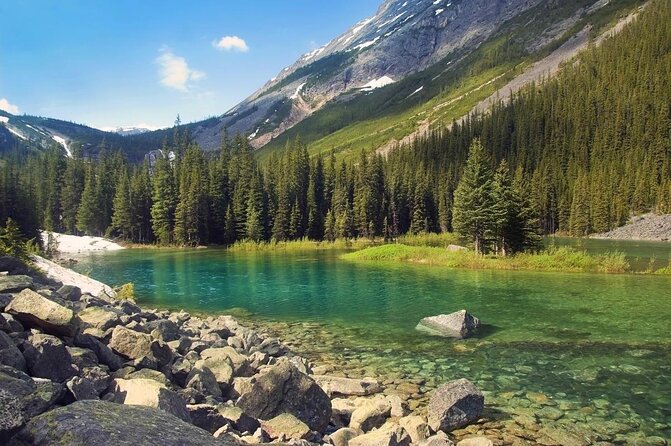 Trekking Emerald Lagoon - Key takeaways before you lace up for Laguna Esmeralda