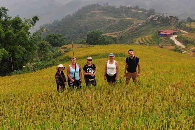 Trekking Sapa - Bac Ha Market: Sleep on Train & Homestay - Day 1: Hanoi to Sapa, Then Cat Cat and Lao Chai