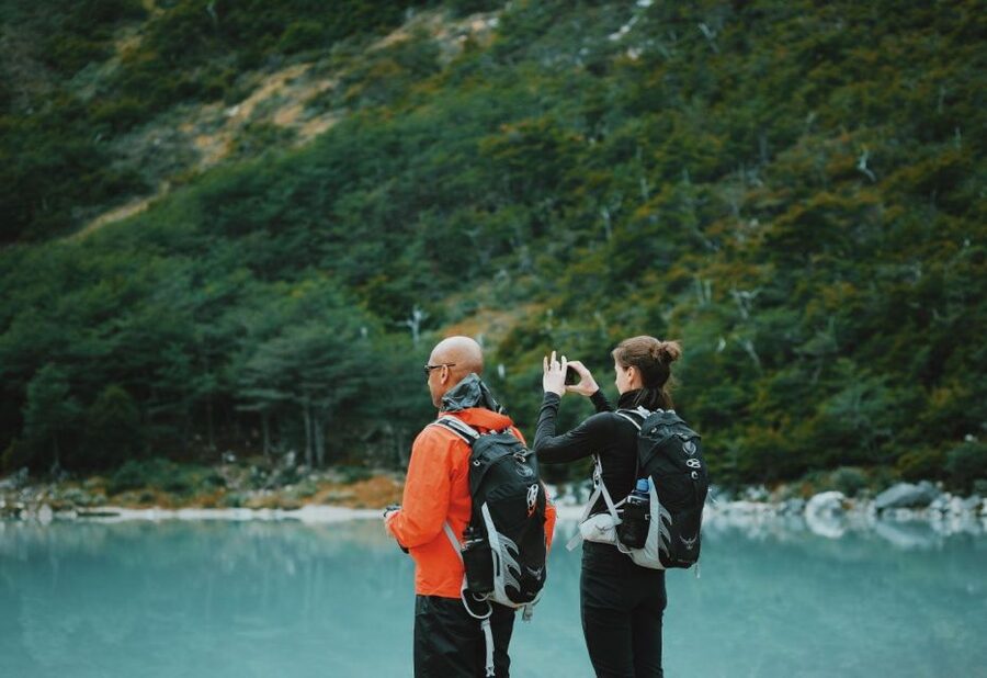 Trekking to Emerald Lagoon - Summer color vs winter ice: when you’ll see the emerald shade