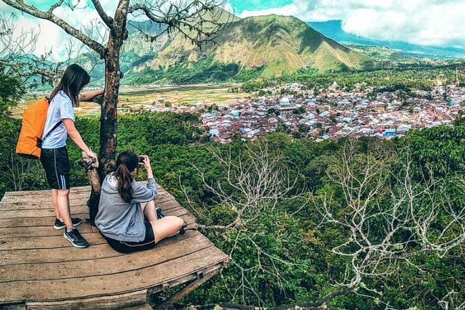 Trekking To Pergasingan Hill - Selong Hill and Sembalun Village: viewpoints with context