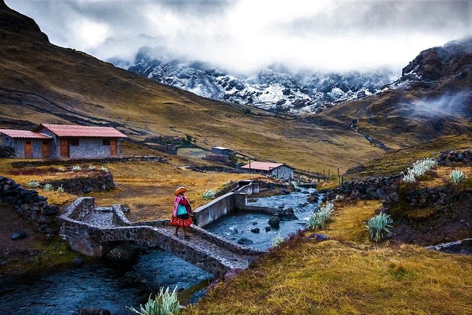 Ultimate Lares Trek & Inca Trail 5 days - Day 4: Train to km 104, Chachabamba ruins, Wiñay Huayna, and the Sun Gate first glimpse