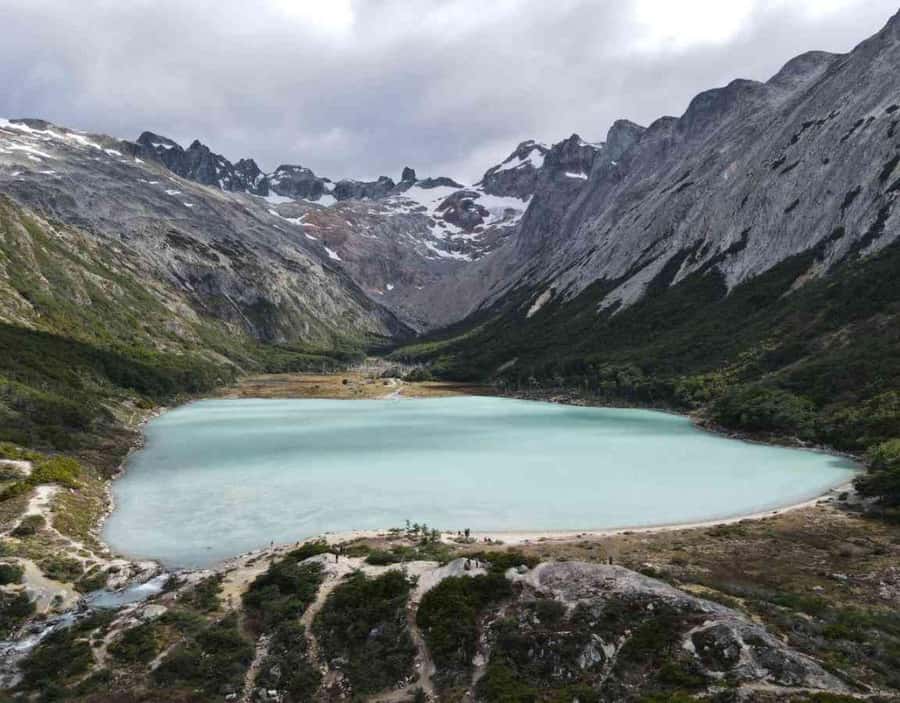 Ushuaia: Laguna Esmeralda Guided Trek with Box Lunch - The Box Lunch: What You’ll Eat and How to Handle Dietary Needs