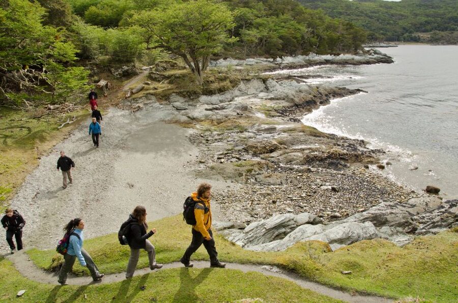 Ushuaia: Tierra del Fuego Trekking and Canoeing - Gear and clothing: what to wear so you stay warm