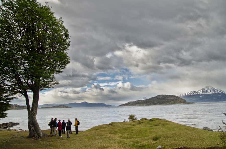Ushuaia: Tierra del Fuego Trekking and Canoeing - Getting to Tierra del Fuego: the drive out of Ushuaia