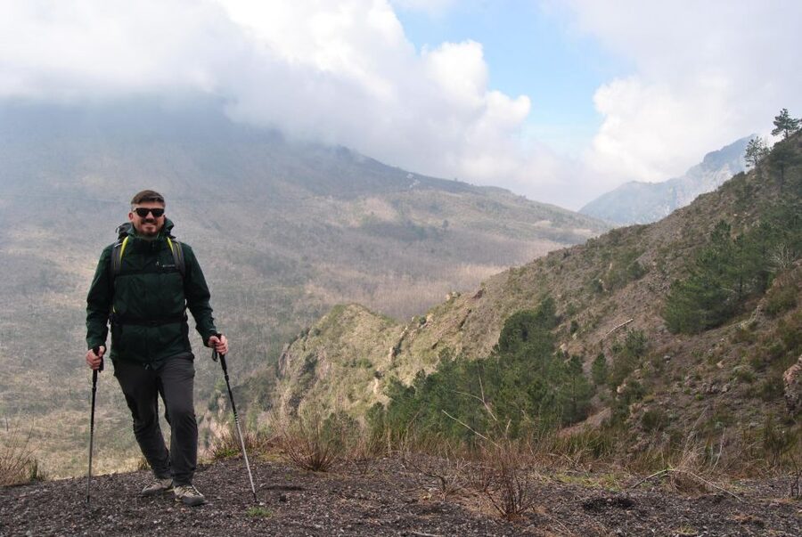 Vesuvio: 3h trekking tour with volcanological guide - What you get included (and what those inclusions are really worth)