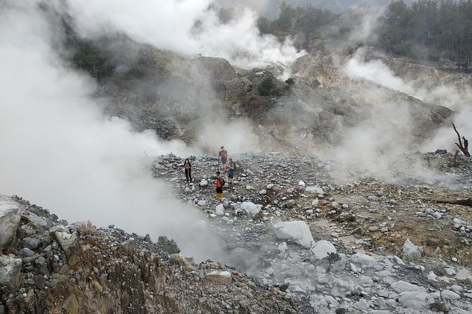 volcano hike and jungle trekking adventure - Hot Springs Soak: Geothermal Warmth After the Climb